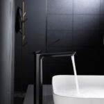 ROBINET D’ÉVIER NOIR MAT HAUTE SANTORIN